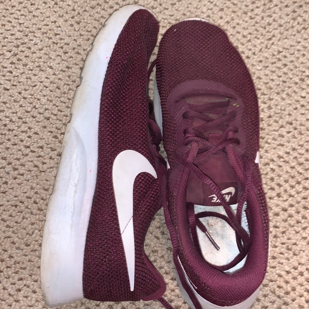 Nike Sneaker